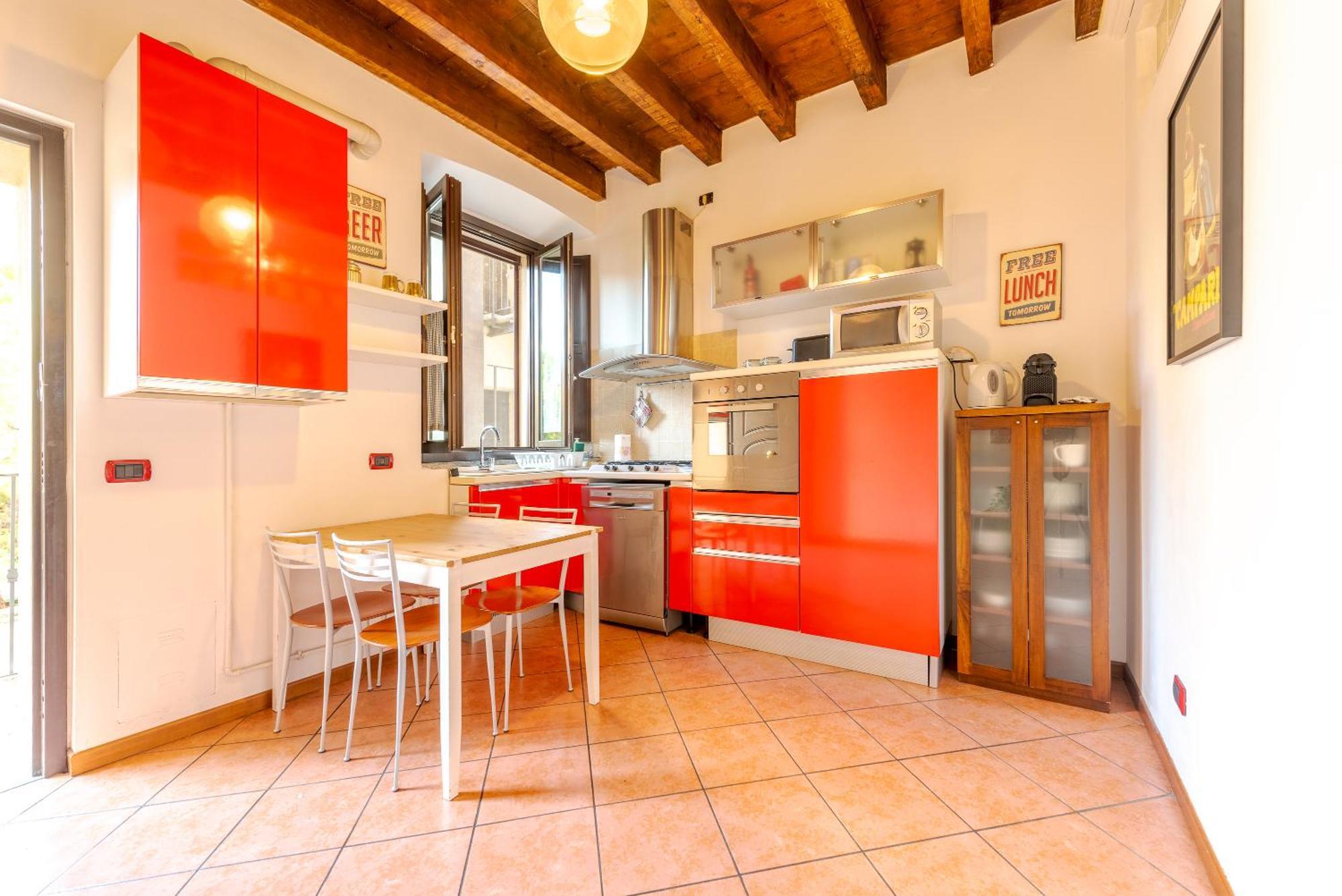 Guest Planet - Rosso Milano Apartment - Navigli Area Dış mekan fotoğraf