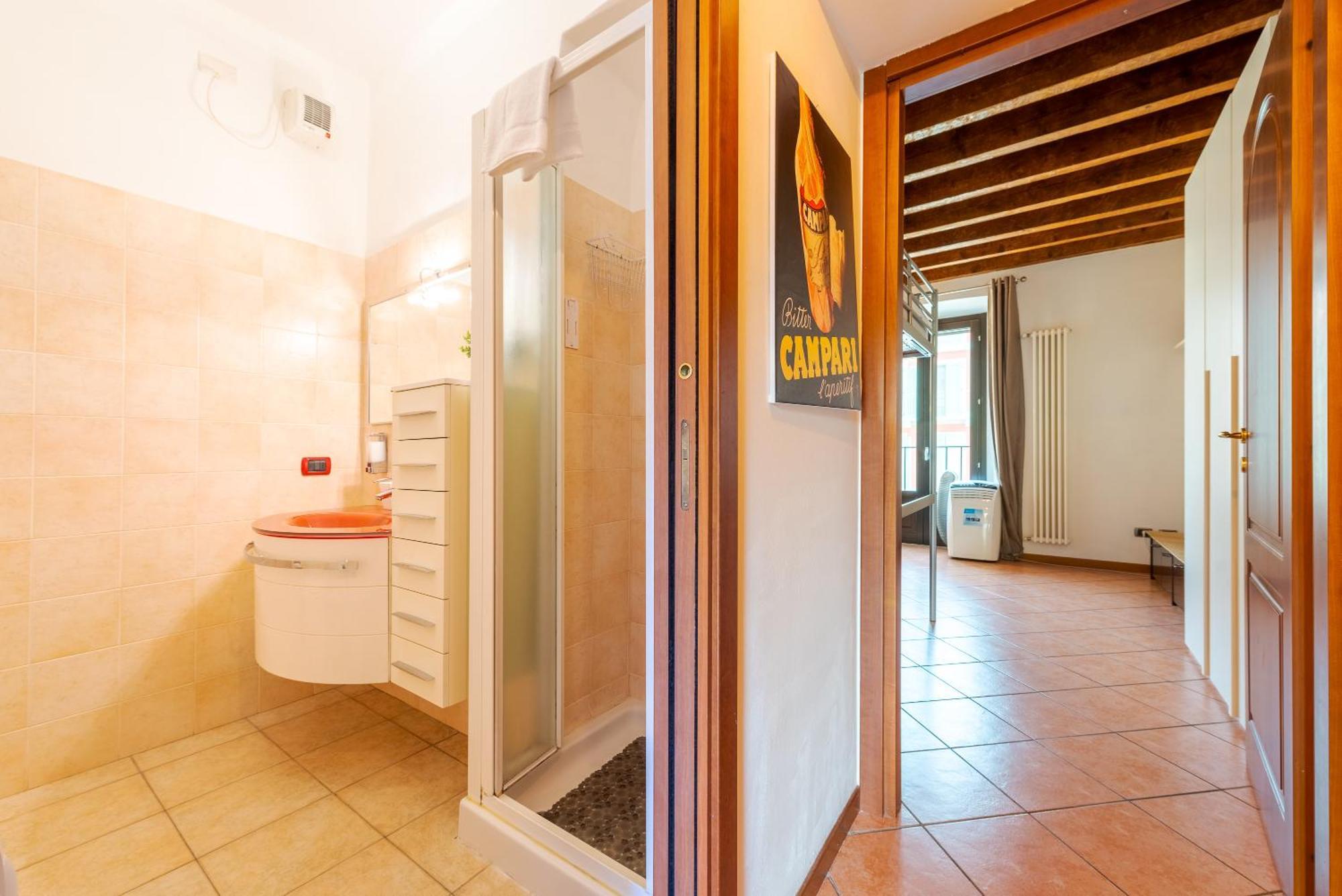 Guest Planet - Rosso Milano Apartment - Navigli Area Dış mekan fotoğraf